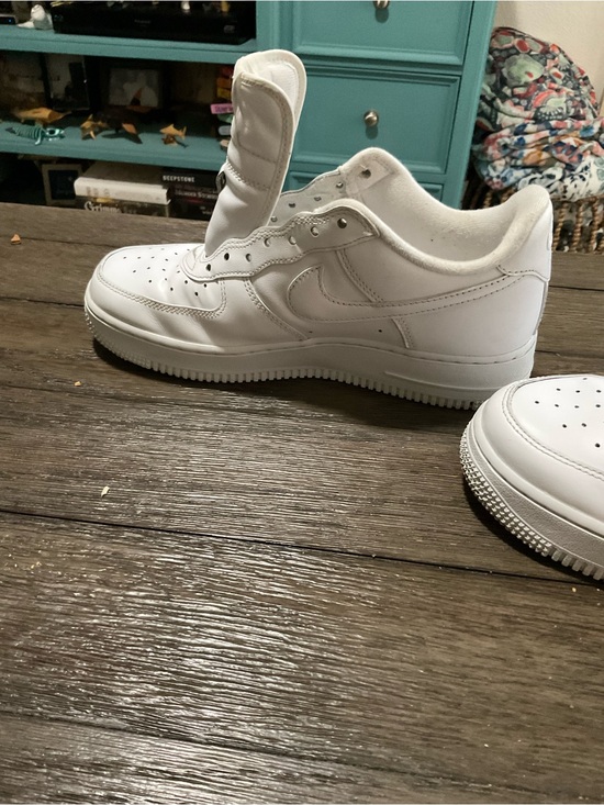Used nike Air Force 1 White Sneakers with Red Supreme Laces main image 6